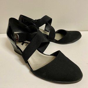 Anne Klein AK Sport Teaberry Cross Strap Wedge Heel Black 8